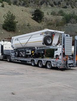 Bilecik'te tır s&uuml;r&uuml;c&uuml;s&uuml; aracında &ouml;l&uuml; bulundu