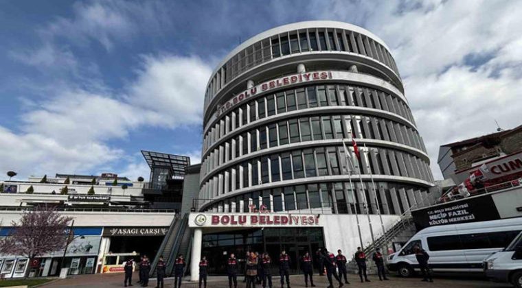 Bolu Belediyesi soruşturmasında serbest bırakılan 3 kişi yeniden tutuklandı