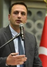 Bornova Belediye Başkanı &Ouml;mer Eşki'ye Yurt Dışına &Ccedil;ıkış Yasağı