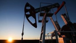 Brent Petrol İ&ccedil;in 80 Dolar Tahmini! Yıl Sonunda Fiyatlar Gerilecek Mi?