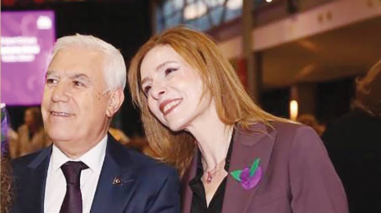 Bursa B&uuml;y&uuml;kşehir Belediye Başkanı Mustafa Bozbey tutuklandı
