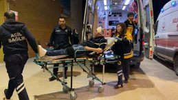 Bursa'da 3 kişi sopalarla darp edildi