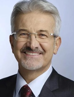 Bursa'daki yolsuzluk skandalında yeni detaylar! Turgay Erdem r&uuml;şvet taşınmazlarını sevgilisinin &uuml;zerine yaptı