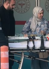 Bursa&rsquo;da 3 yaşındaki &ccedil;ocuk balkondan d&uuml;şt&uuml;: Talihsiz yavru ağır yaralandı!