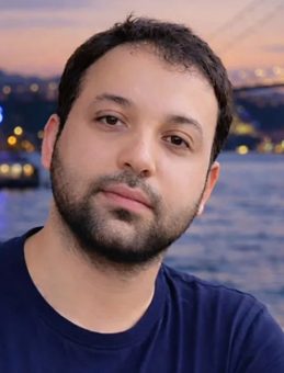 Bursa&rsquo;da m&uuml;zik &ouml;ğretmeninin sır &ouml;l&uuml;m&uuml;: Okul pansiyonunda bulundu!