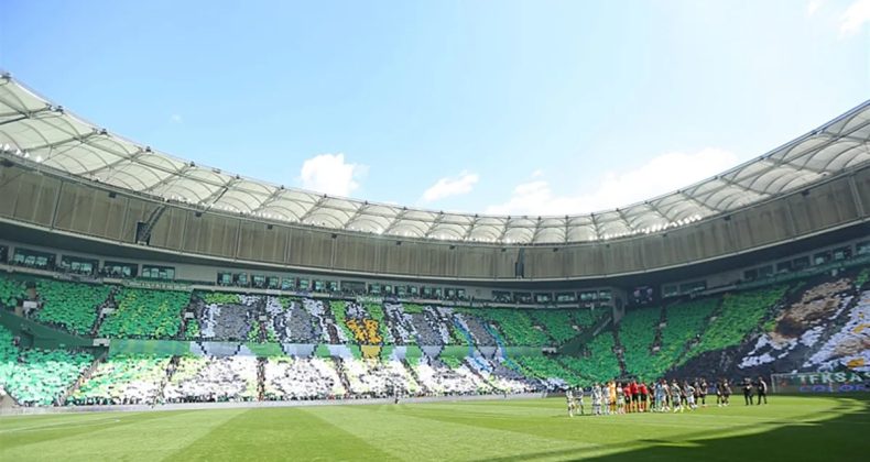 Bursaspor, S&uuml;per Lig şampiyonlarını geride bıraktı!