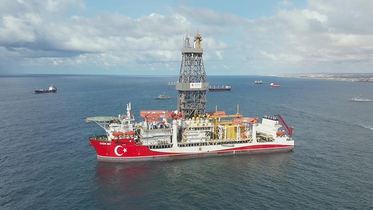 &Ccedil;ağrı Bey Sondaj Gemisi, CURAD-1 kuyusuna doğru yola &ccedil;ıktı