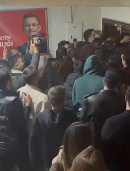 CHP Konya&rsquo;da g&ouml;revden alma tartışmaları s&uuml;r&uuml;yor