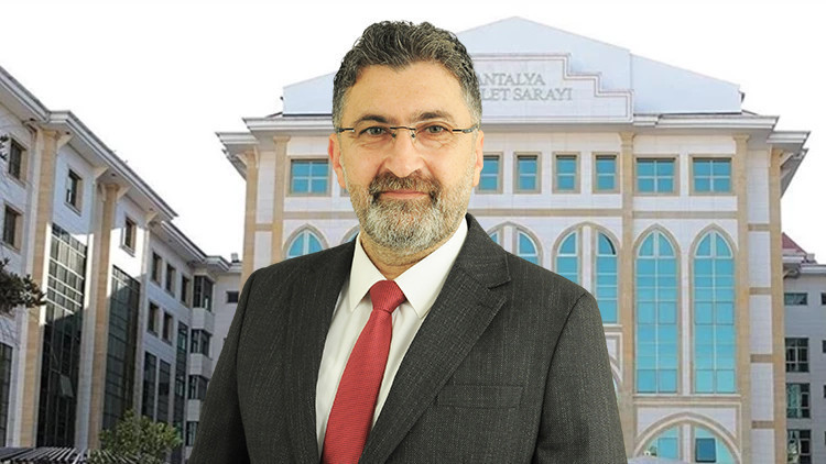 CHP'den istifa edip AK Parti'ye ge&ccedil;mişti | Belediye başkanının evine silahlı saldırı iddiasına başsavcılıktan a&ccedil;ıklama