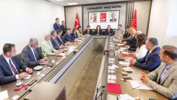 CHP&rsquo;de başkanlar zirvesi yapıldı… &lsquo;İhbar sandığı&rsquo; kurulacak