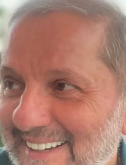 CHP&rsquo;li başkanın &ouml;zel danışmanı Arkan&rsquo;a taciz su&ccedil;laması! Torunu yaşındaki &ouml;ğrenciye ahlak dışı mesajlar ortaya &ccedil;ıktı