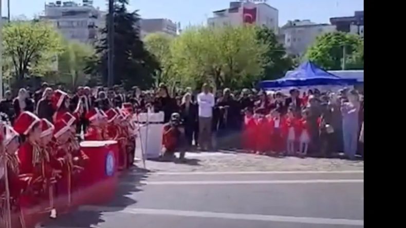 CHP&rsquo;nin Mehter Marşı Rahatsızlığı