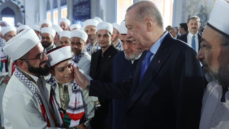 Cumhurbaşkanı Erdoğan, Hafızlık İcazet T&ouml;renine Katıldı