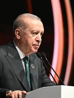 Cumhurbaşkanlığı İletişim Başkanlığı Cumhurbaşkanı Recep Tayyip Erdoğan&rsquo;ın Antalya Diplomasi Forumu ADF konuşmasını 3 dilde kitaplaştırdı
