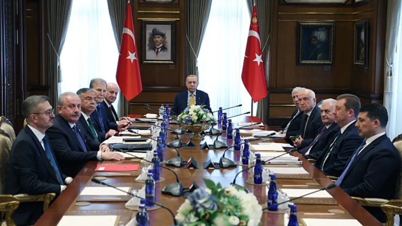 Cumhurbaşkanlığı YİK, Başkan Erdoğan liderliğinde toplandı