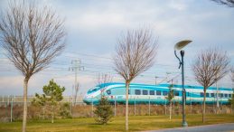 Demiryollarında Yeşil D&ouml;n&uuml;ş&uuml;m: Yolcu Taşıma Platformu ile 3 Bin Ağacın Kesilmesi &Ouml;nlendi