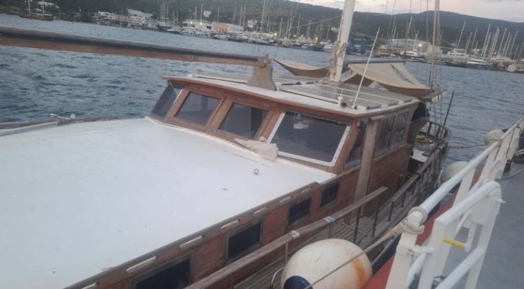 Denizde Korku Dolu Anlar: 3 Kişi Kurtarıldı