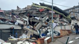 Depremde 44 kişi hayatını kaybetmişti… Sitenin ikinci yapı denetim şirketine mahkemeden suç duyurusu