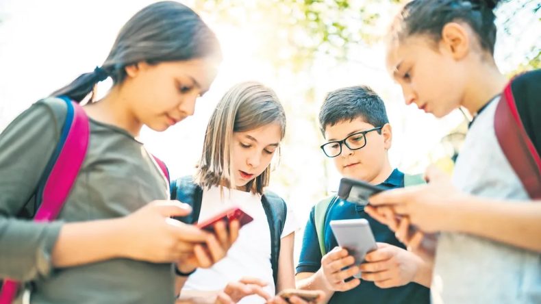 Dijital Bağımlılıkla M&uuml;cadele Hattı A&ccedil;ılacak