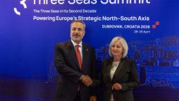 Dışişleri Bakanı Fidan, Bosna Hersek Bakanlar Konseyi Başkanı Kristo ile g&ouml;r&uuml;şt&uuml;