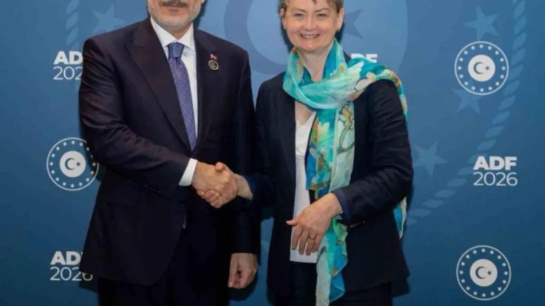 Dışişleri Bakanı Fidan İngiliz mevkidaşı Cooper ile g&ouml;r&uuml;şt&uuml;