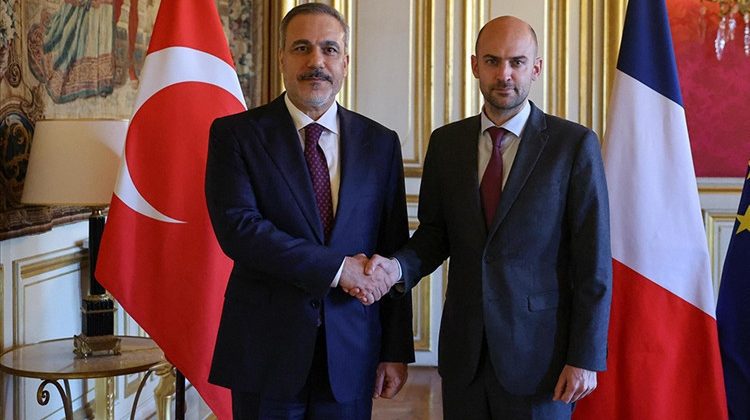 Dışişleri Bakanı Hakan Fidan, Fransız mevkidaşıyla g&ouml;r&uuml;şt&uuml;