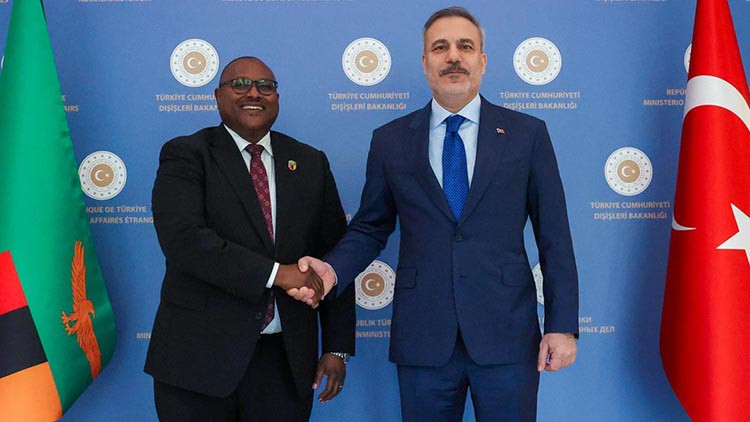 Dışişleri Bakanı Hakan Fidan Zambiyalı mevkidaşı ile g&ouml;r&uuml;şt&uuml;