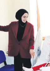 Diyaliz yatağı okul sırası oldu