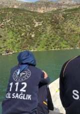 Diyarbakır'da Fırat Nehri'ne d&uuml;şen kişinin cenazesine ulaşıldı