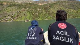 Diyarbakır'da Fırat Nehri'ne d&uuml;şen kişinin cenazesine ulaşıldı