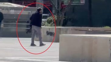 Diyarbakır'da pompalı t&uuml;fekle y&uuml;r&uuml;yen kişi g&ouml;zaltına alındı