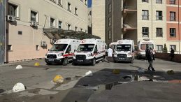 D&uuml;ğ&uuml;n salonundaki kavgada bir kişi ağır yaralandı