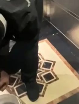 D&uuml;zce'de Asans&ouml;rde Kurye Rezaleti: O G&ouml;r&uuml;nt&uuml;ler &Ccedil;ok Konuşulmuştu! B&ouml;yle Cezalandırdılar&hellip;