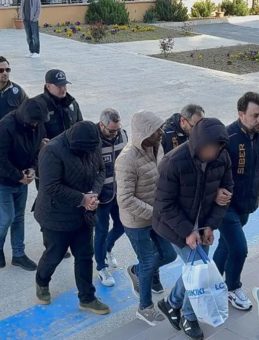 Edirne'de Nefes Kesen Operasyon! 300 Milyon TL Değerinde Yasa Dışı Bahis &Ccedil;etesi Deşifre Edildi! 16 Ş&uuml;pheli Adliyede