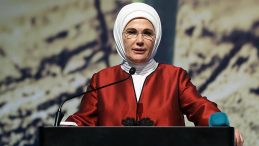 Emine Erdoğan'dan 23 Nisan mesajı
