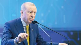 Erdoğan: Aile milli g&uuml;venlik meselesidir
