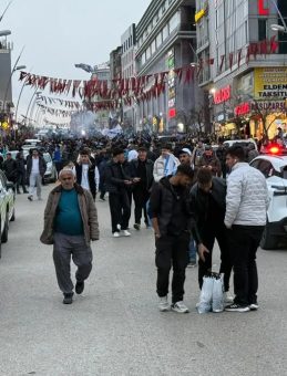Erzurumspor FK Taraftarları S&uuml;per Lig&rsquo;e Y&uuml;kselmeyi Kutluyor