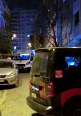 Eski Sevgilisinin Evini Bastı, Taşlayıp Rastgele Ateş Etti