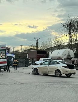 Eskişehir&rsquo;e 4 aracın karıştığı kazada 7 kişi yaralandı