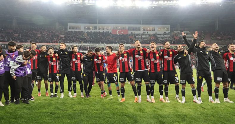 Eskişehirspor r&ouml;vanşı kazandı turu ge&ccedil;ti! 3. Lig'de play-off heyecanı s&uuml;r&uuml;yor&hellip;