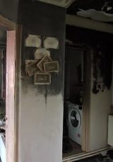 Evi Ateşe Verdi: Babasını Arayıp "Evi Yaktım, Gel" Dedi