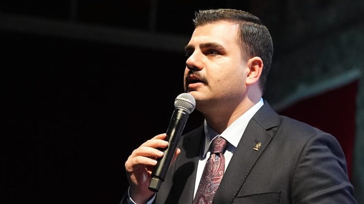 Eyy&uuml;p Kadir İnan: İzmir&rsquo;in sabrı taştı, bu son CHP d&ouml;nemi olacak