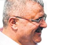 Fabrika İş&ccedil;isi M&uuml;d&uuml;r&uuml;n&uuml; &Ouml;ld&uuml;rd&uuml;