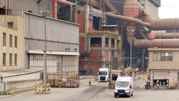 Fabrikada Facia: Y&uuml;ksekten D&uuml;şen 4 İş&ccedil;iden 3&rsquo;&uuml; &Ouml;ld&uuml;