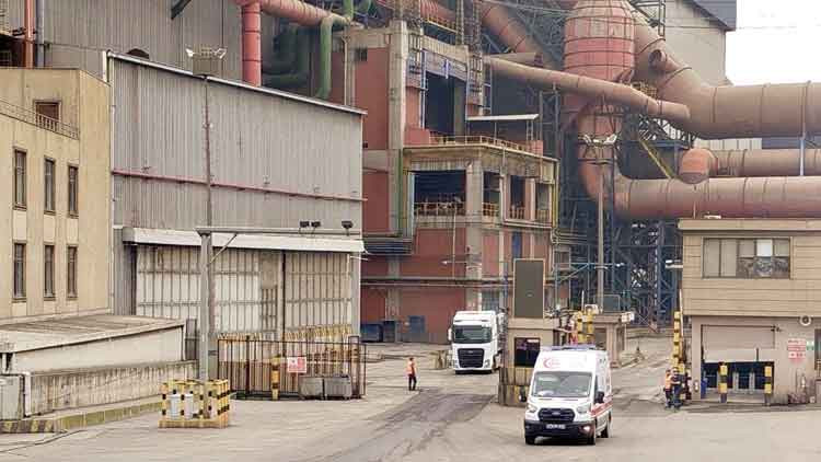 Fabrikada Facia: Y&uuml;ksekten D&uuml;şen 4 İş&ccedil;iden 3&rsquo;&uuml; &Ouml;ld&uuml;