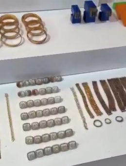 Fatih'te sahte altın imalathanesine baskın: Milyonluk sahte altın ele geçirildi! O anlar kameralara yansıdı…