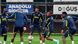 Fenerbah&ccedil;e, Kayserispor ma&ccedil;ının hazırlıklarını s&uuml;rd&uuml;rd&uuml;!