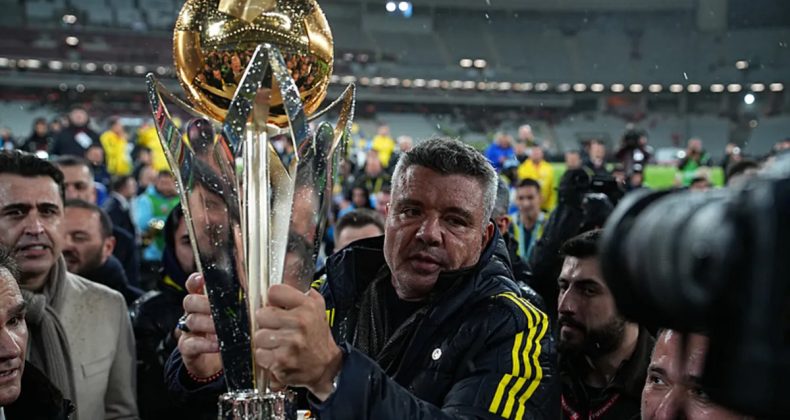 Fenerbah&ccedil;e'de Sadettin Saran'ın 6. derbisi