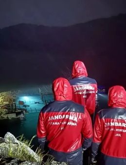 Fethiye'de tur teknesi battı! 6 kişi kurtarıldı, 1 &ouml;l&uuml;