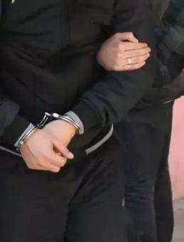 FET&Ouml;&rsquo;n&uuml;n akademisyen yapılanmasına darbe: 2 tutuklama